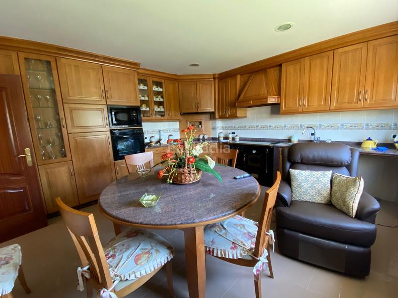 Foto c8b2b71d-df5d-4206-ae42-313e1e5f045d. Chalet en Beariz