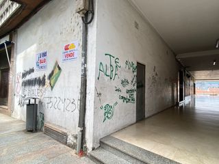 Business premise in Avenida Julio Rodríguez Soto