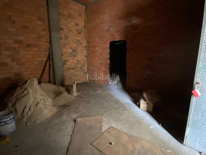 Foto fd960615-7db4-4e14-a72d-d69c75dc35d3. Local comercial a Carballiño (O)