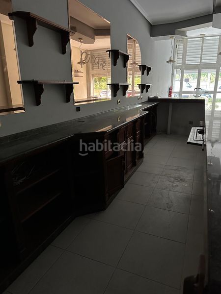 Foto 25b6b2a2-26cc-44dd-8303-1d3048ab2732. Local comercial a Carballiño (O)