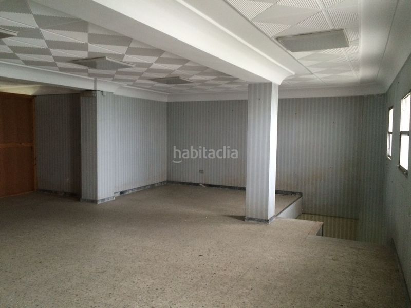 Foto d50100a8-f45f-41d6-9b5e-80404deeefd4. Local comercial a Carballiño (O)