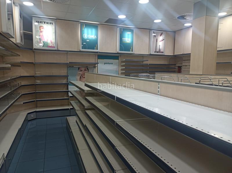 Foto 262a4e11-a210-48bc-83f5-91c29c19ecfe. Lloguer local comercial a Singuerlín Santa Coloma de Gramenet