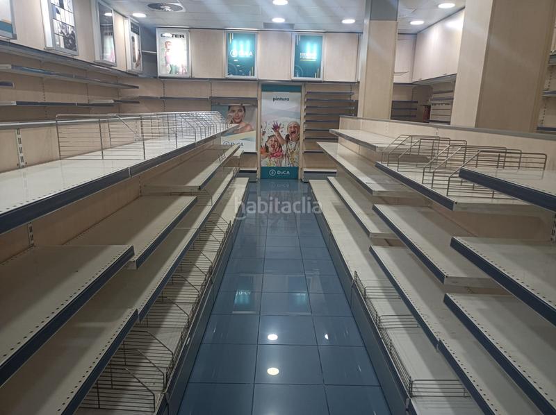 Foto 7c8d8709-fc99-4dee-a0c6-d95cef59e2c4. Lloguer local comercial a Singuerlín Santa Coloma de Gramenet