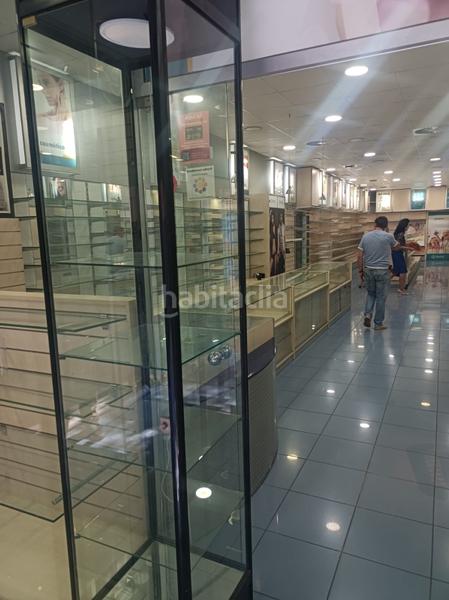 Foto bca17ca4-50bb-4db6-84a5-e5b73ce4f647. Lloguer local comercial a Singuerlín Santa Coloma de Gramenet