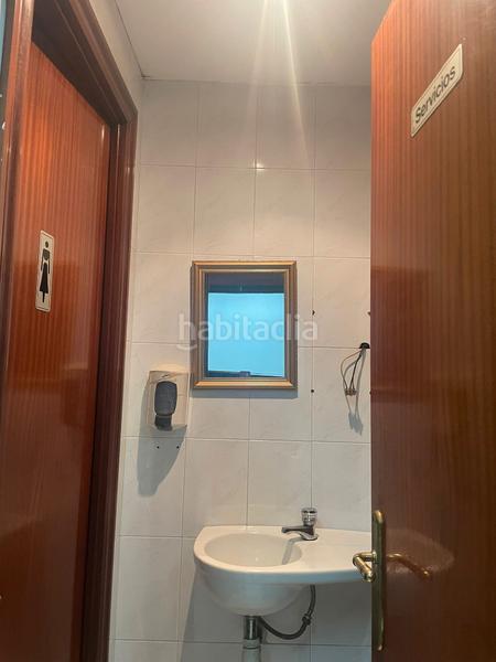 Foto af712012-b405-45cb-bebf-14c693913fa9. Traspàs local comercial a Riu Nord Santa Coloma de Gramenet