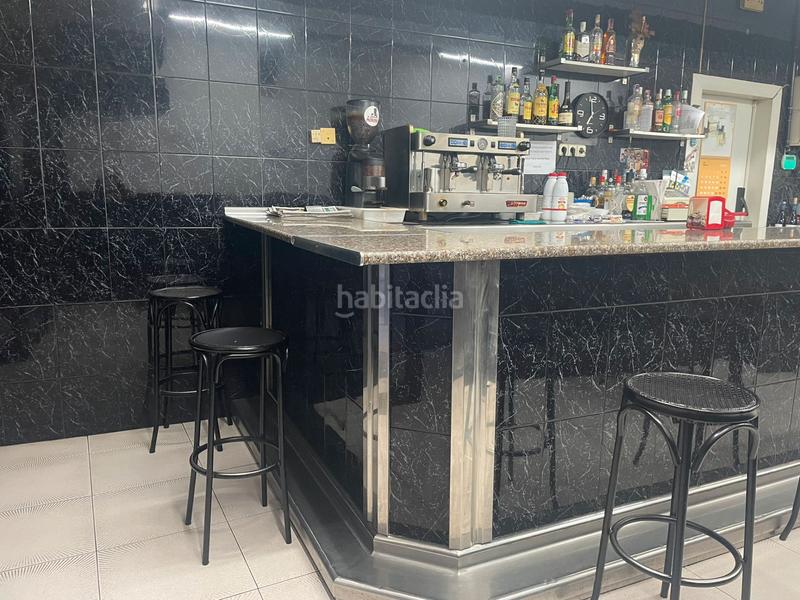 Foto b322ae72-c564-4bbd-95cf-42235d822080. Traspàs local comercial a Riu Nord Santa Coloma de Gramenet