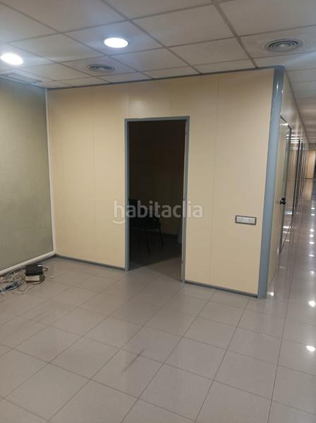 Foto c8f94ca0-2de6-4587-8a72-7503ae7c1dae. Rent business premise with heating in Sant Antoni Barcelona