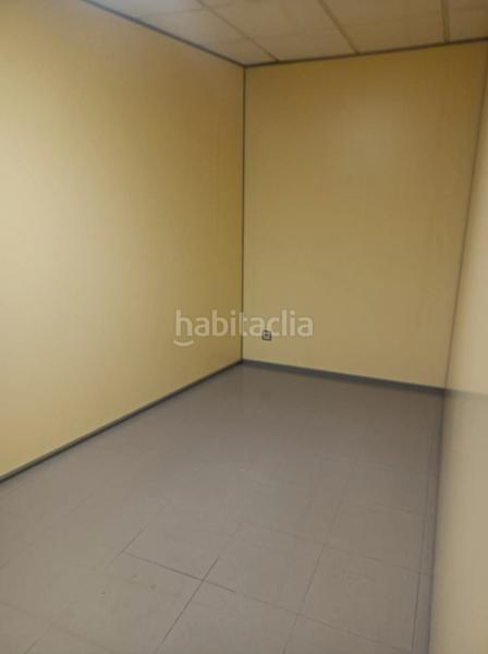 Foto dc408d57-8499-471f-8aa8-20905d5f613e. Rent business premise with heating in Sant Antoni Barcelona