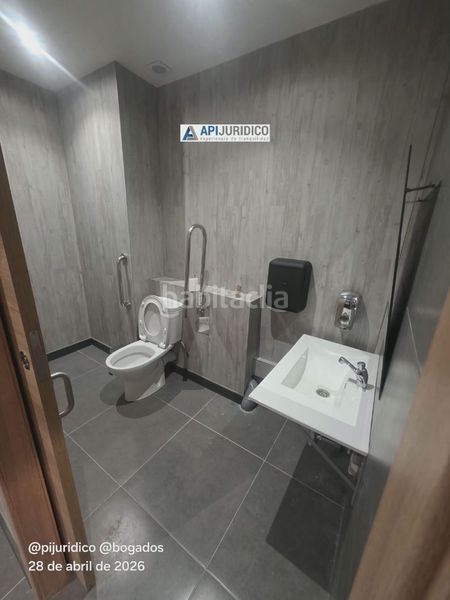 Foto da35a805-5dcf-48b3-9239-769b77fe2c1b. Transfer business premise in Barri de les Corts Barcelona
