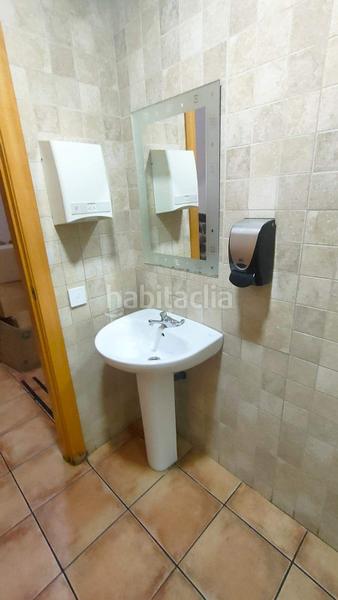 Foto 35fb63bc-d3ec-460a-b8c6-601c67de8024. Pas-de-porte local commercial dans Castellarnau Sabadell