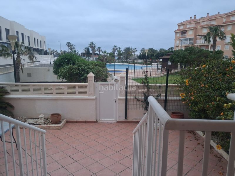 Foto 0e632baf-7c2f-47a3-9170-4b75fb387c2a. Lloguer pis amb calefacció aparcament piscina a Almerimar Ejido (El)