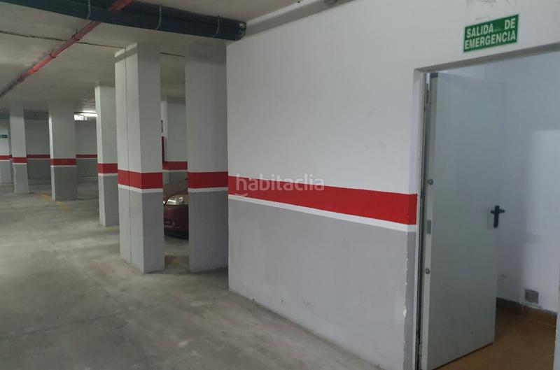 Foto 0d780c05-a03a-4b82-bd9b-2c8f84d0a957. Autoparkplatz in Aguadulce Sur Roquetas de Mar