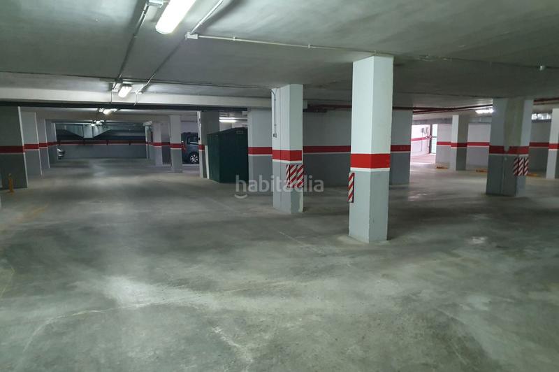 Foto b335b733-4ed1-452c-81a1-04d730008eb7. Autoparkplatz in Aguadulce Sur Roquetas de Mar