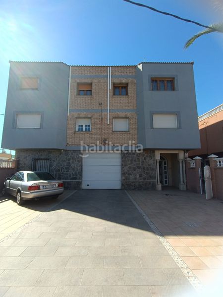 Foto f5f2ebd6-5481-49bd-af8e-216e3d94908e. Edifici a Mojonera (La)