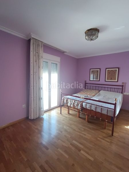 Foto 52cc24fe-dd14-4bbd-813e-d578ef1e3da3. Casa amb xemeneia aparcament a Roquetas pueblo Roquetas de Mar
