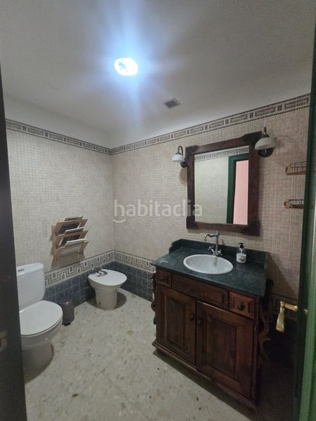Foto 72f9001d-6aa8-4f6d-b76d-477147b5442c. Casa amb xemeneia aparcament a Roquetas pueblo Roquetas de Mar