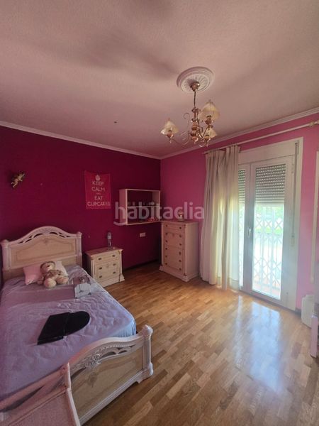 Foto 81a791a5-dc56-422e-a296-84c3d44152a8. Casa amb xemeneia aparcament a Roquetas pueblo Roquetas de Mar