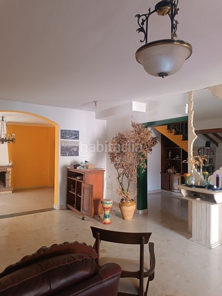 Foto ca381d12-a8b4-44a2-8f7d-e8a555b21278. Casa amb xemeneia aparcament a Roquetas pueblo Roquetas de Mar