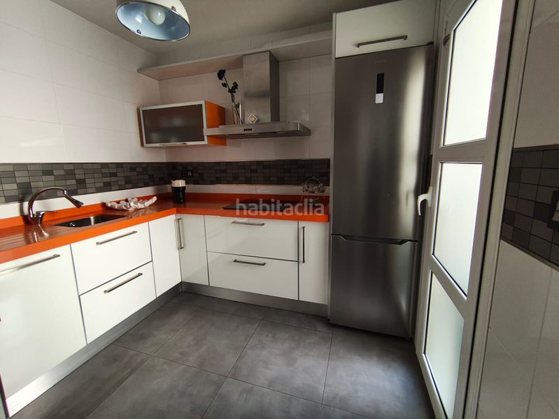 Foto fe14ffb5-ba3e-441e-90f5-58a602fd0a9f. Casa aparellada amb calefacció aparcament a Roquetas pueblo Roquetas de Mar