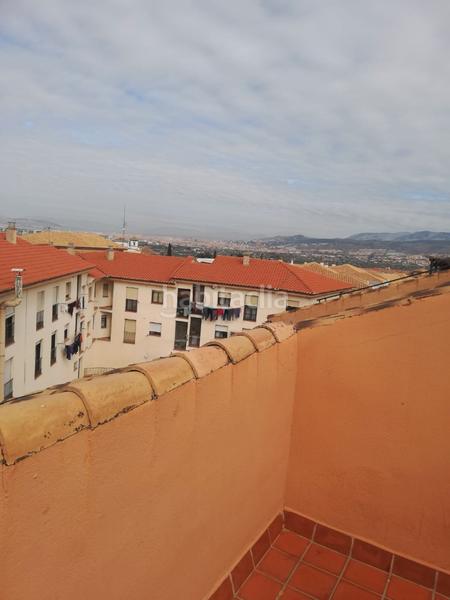 Foto a82d3adb-8fdb-41e4-8399-36923a7f8023. Location attique dans La Zubia Ciudad Zubia (La)