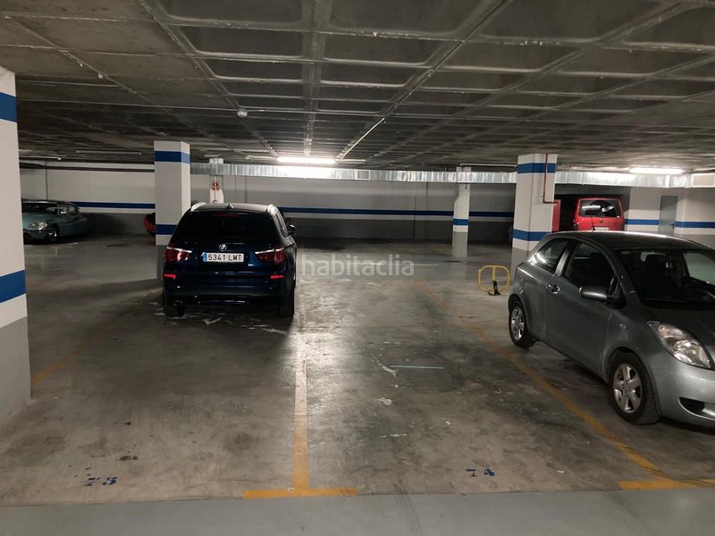 Foto b0857a69-a5cc-4db6-9de6-4e893cf2e18e. Affitto posto auto in Parque Lagos Granada