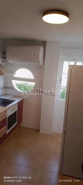 Foto 6eaaf952-44e0-4045-8bb0-faa7ccdf51c2. Lloguer apartament a La Zubia Ciudad Zubia (La)