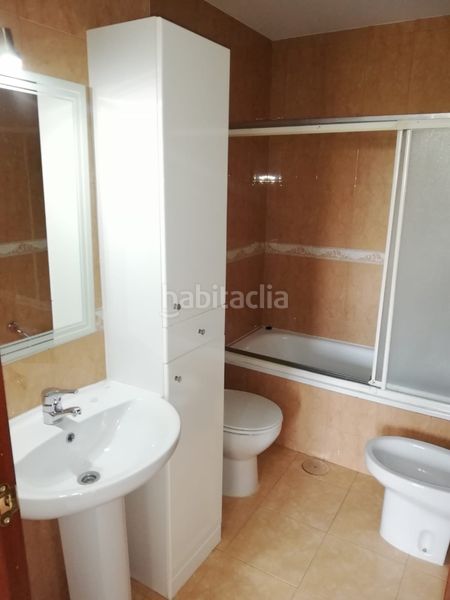 Foto ae8b33de-b782-480a-a6e3-057e29ddbca2. Alquiler piso en Ogíjares
