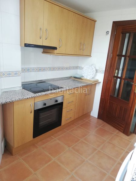 Foto b5a72651-f588-485f-a9f6-c7c4c8154b68. Alquiler piso en Ogíjares