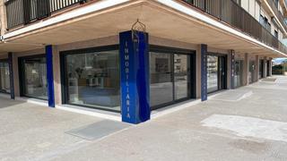 Local Comercial en Los Arenales del Sol. La oferta de venta se refiere a un local comercialnbsp con una s