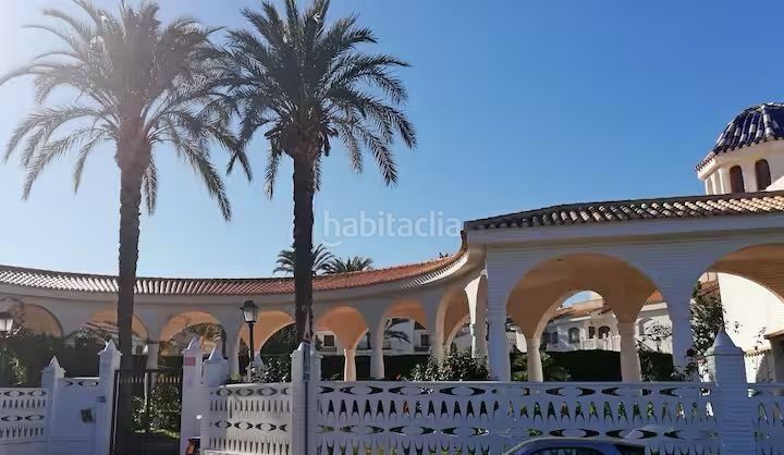 Foto 4e497e70-984c-47ff-9dfa-1e67b084b054. Casa amb calefacció piscina a Novamar - Mediterráneo Santa Pola