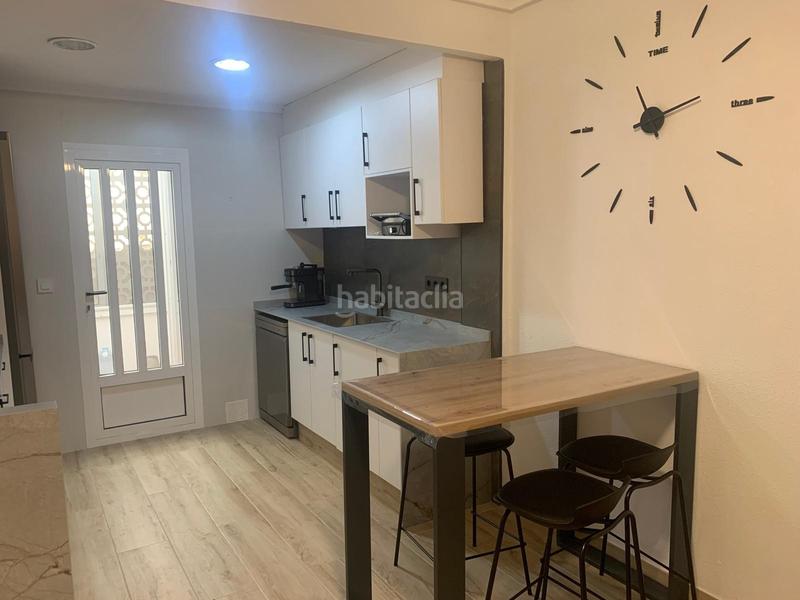 Foto 31188bb5-9e19-4bbc-8035-703c2bd4130c. Planta baja nbspbungalow en planta baja recién reformado en venta 69 m jardín de entradaprecioso bungalow en planta baja de 69 m, completame en Elche / Elx