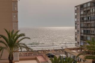 Apartament a Los Arenales del Sol. Se vende acogedor apartamento situado en un bloquenbsptotalmente