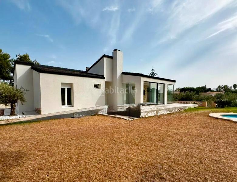 Foto 1885f45f-c139-4c2a-8c75-a4acf0b3a506. Chalet with heating pool in Valverde Elche / Elx