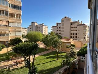 Appartement à Los Arenales del Sol. Disfruta del mediterráneo en este acogedor piso ubicado a tan so
