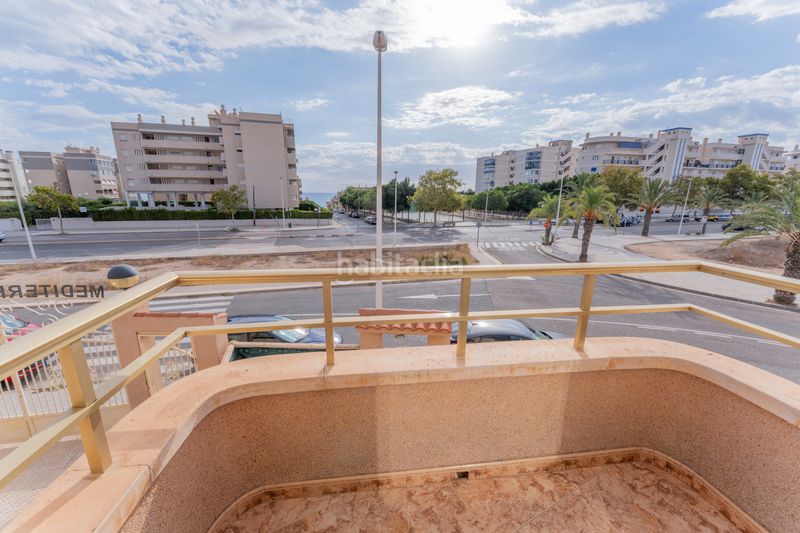Foto 2472d6fe-4ceb-45b6-b847-11771f423753. Casa adossada amb aparcament piscina a Los Arenales del Sol Elche / Elx