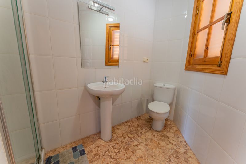 Foto a1331487-fc10-4e2a-bce0-530b67baf3bf. Casa adossada amb aparcament piscina a Los Arenales del Sol Elche / Elx
