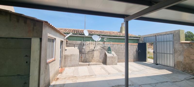 Foto cfd61857-18ba-4f82-993d-fbc0e5140627. Chalet con camino in Bugarra