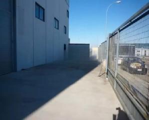 Nau industrial a Carbajosa de la Sagrada