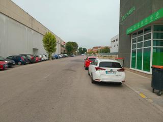 Lloguer Nau industrial a Calle de la resina 35 u
