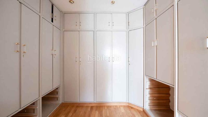 Foto 823e3040-b957-4e01-b50d-4831265edb06. Chalet en calle tramontana 26a en Albolote