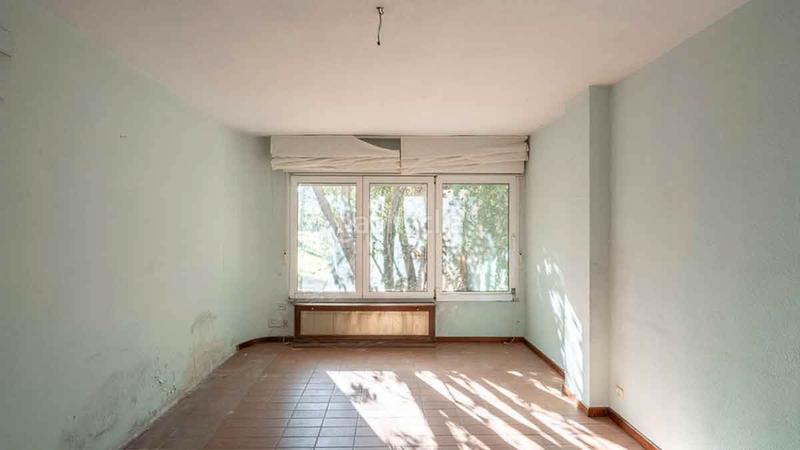 Foto b690abf6-ea04-4046-bee7-c9574640097e. Chalet en calle tramontana 26a en Albolote
