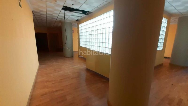 Foto 54e6d0df-a288-4d5a-b357-75472d259e34. Edificio in Guarromán