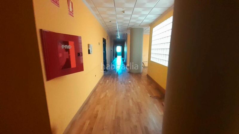 Foto b49246ba-5e87-41bd-b548-c94209f85cdb. Edificio in Guarromán