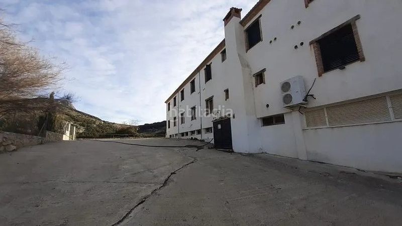 Foto 85eab392-6466-44fa-87ee-aebc8ee68d3e. Edifici a Torres