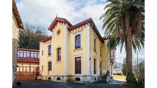 Edificio en Proaza