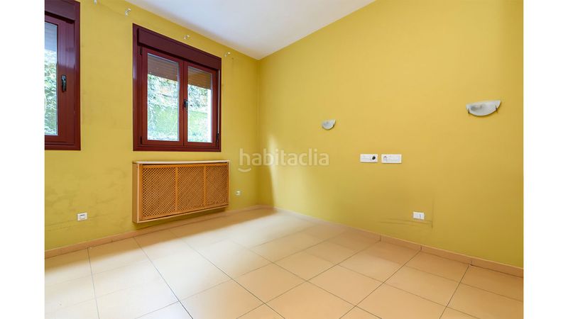 Foto b1464062-b12c-4a9a-b767-bc2a5a55462e. Edifici a Proaza