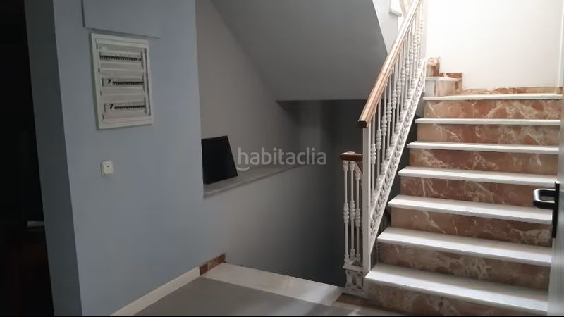 Foto 05d8ea8c-b876-4724-a039-30fecda3cd53. Edificio en calle sevilla 60 en Bailén