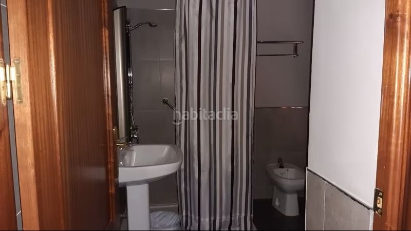 Foto c68bdf1b-a83d-4993-a67e-4429849ae51e. Edificio en calle sevilla 60 en Bailén