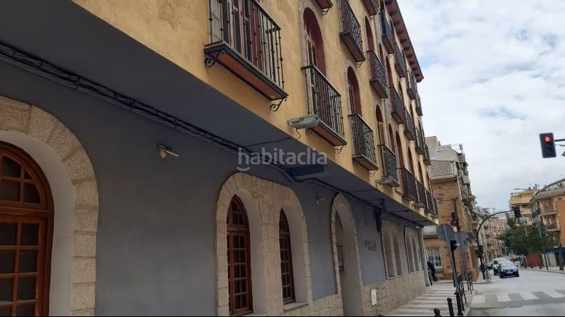 Foto f828a895-0d9f-41ba-aca2-451ce195e1da. Edificio en calle sevilla 60 en Bailén