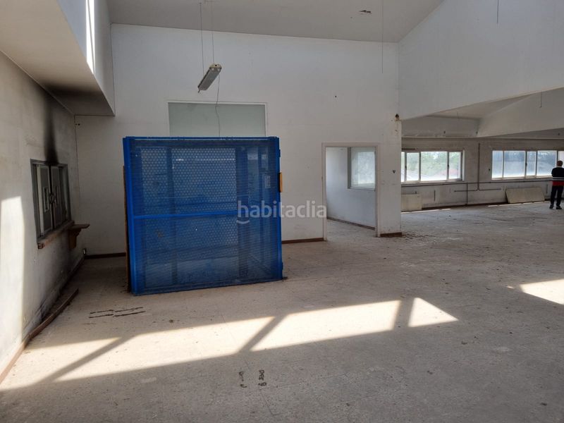 Foto 5de6e4cd-966a-4108-9667-73e637bd1f2c. Nau industrial a Cabrerizos